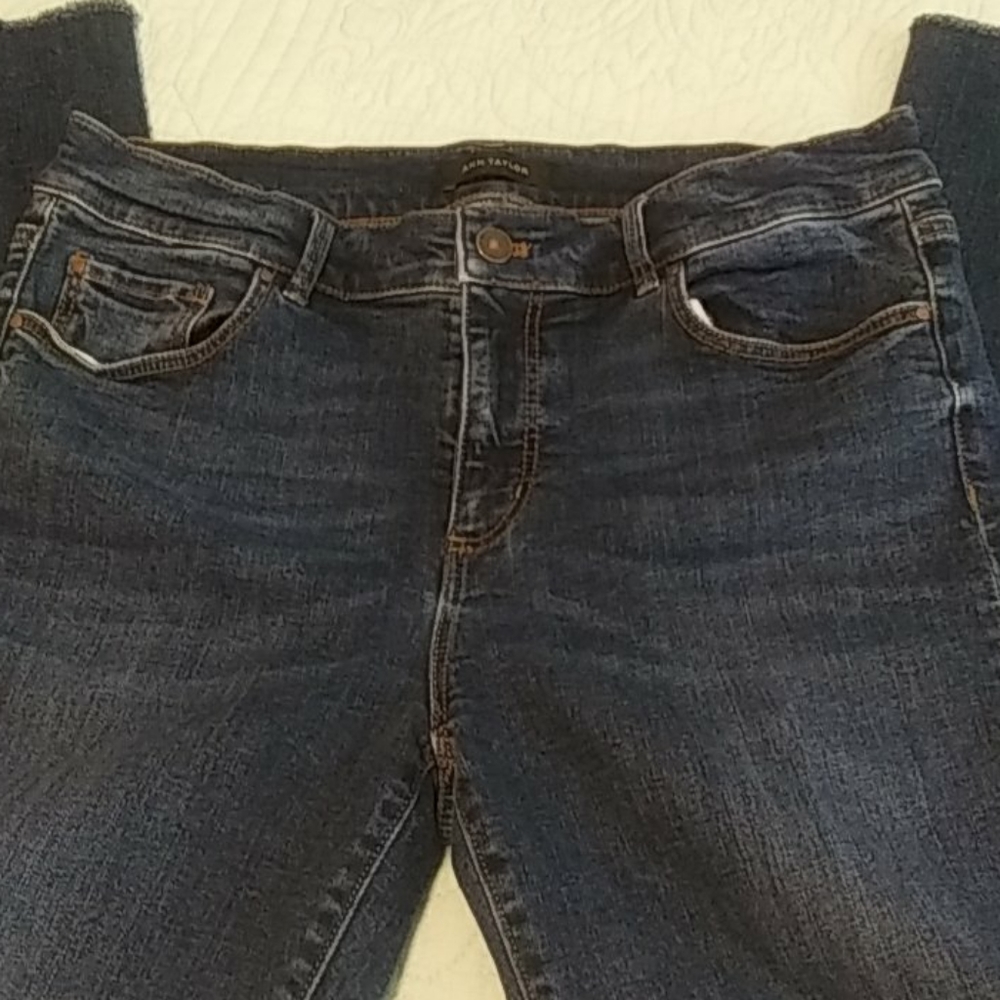 Ann Taylor crop jeans, EUC